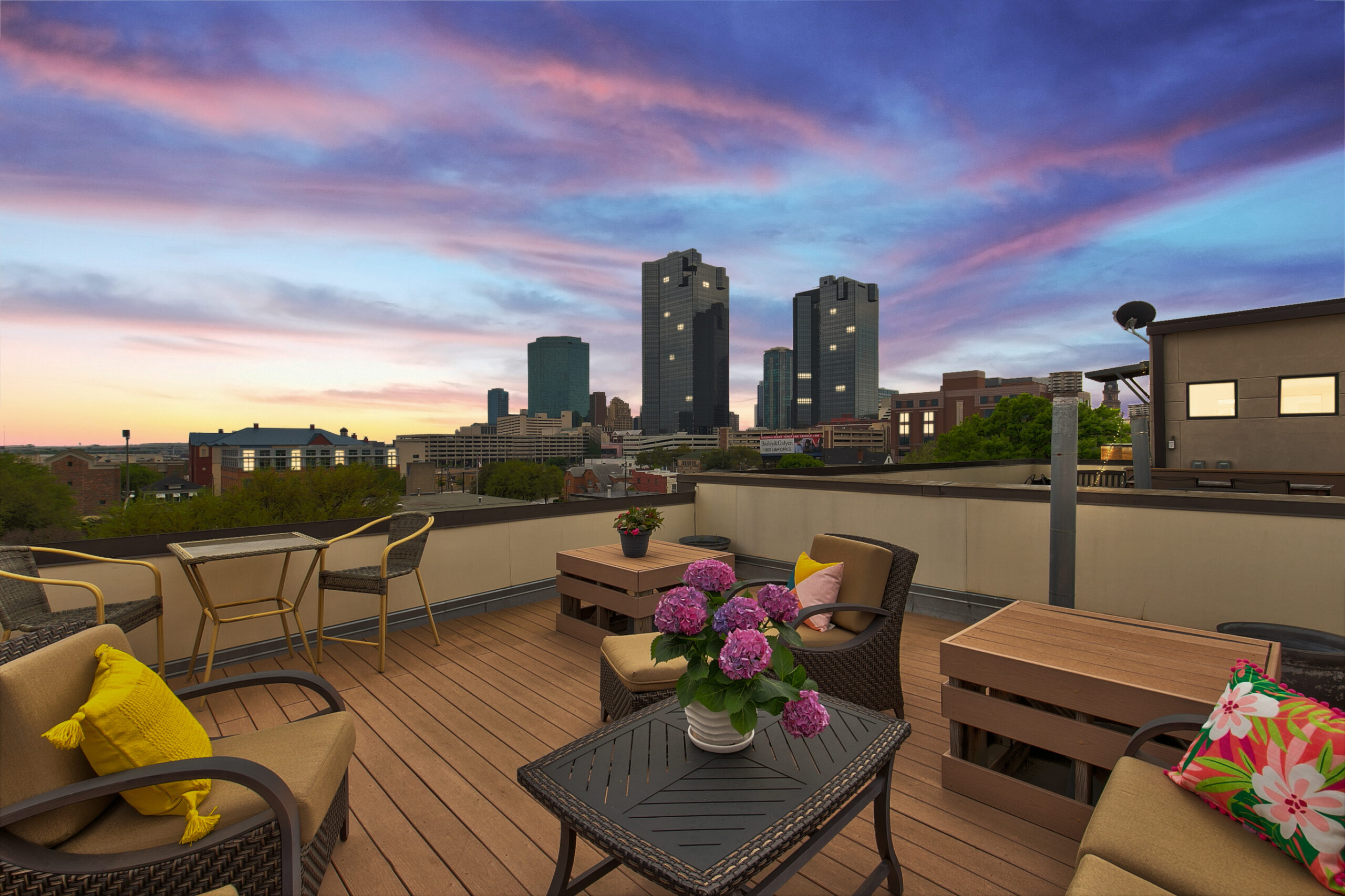 Throckmorton condos for sale in downtown Fort Worth